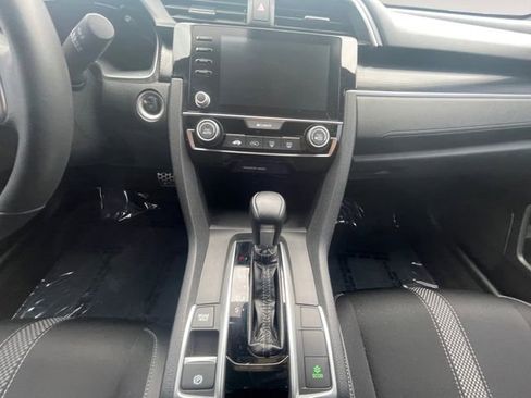 Used 2019 Honda Civic Sport image 11