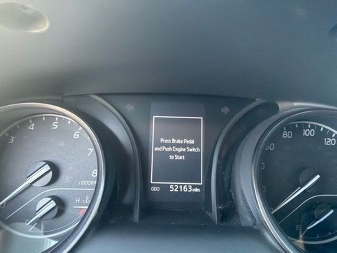 Used 2023 Toyota Camry SE w/ Convenience Package FWD image 10