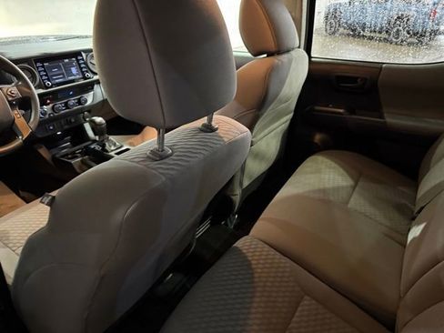 Used 2023 Toyota Tacoma SR AWD/4WD image 26