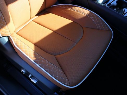 New 2026 Chrysler Pacifica Pinnacle image 30