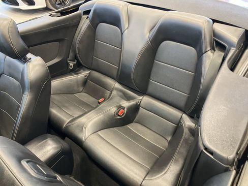 Used 2017 Ford Mustang Premium image 21