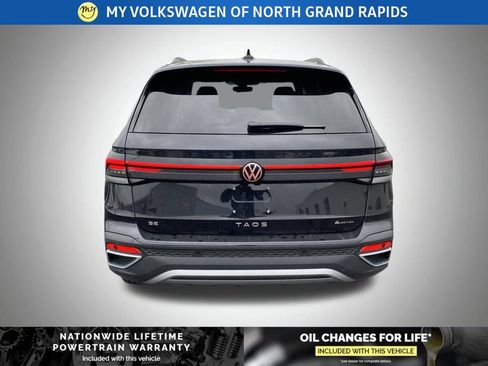 New 2026 Volkswagen Taos SE AWD/4WD image 23