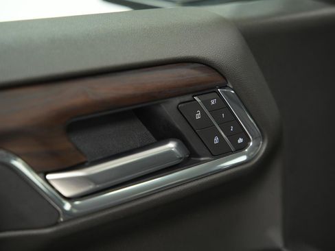 Used 2026 GMC Sierra 1500 SLT w/ SLT Premium Plus Package image 25