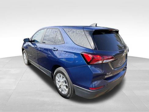 Certified 2022 Chevrolet Equinox LS w/ LS Convenience Package image 8