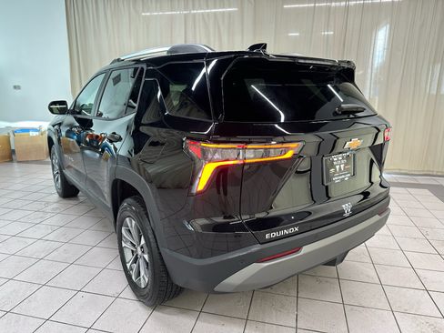 Certified 2025 Chevrolet Equinox LT w/ Convenience Package II FWD image 10