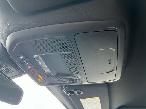 New 2026 Chevrolet Equinox LT w/ Convenience Package II image 16