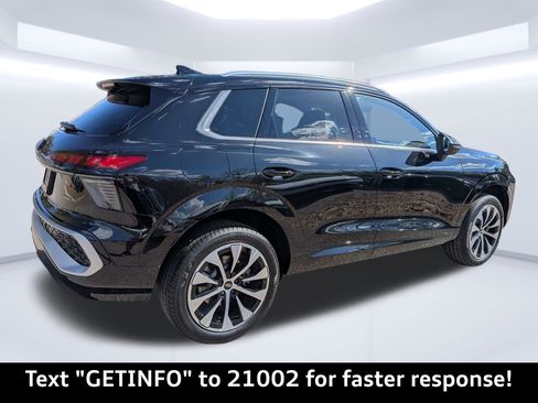 New 2026 Audi Q3 quattro 2.0T image 3