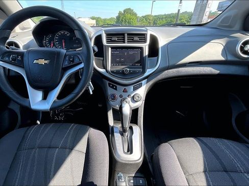 Used 2020 Chevrolet Sonic LT FWD image 9