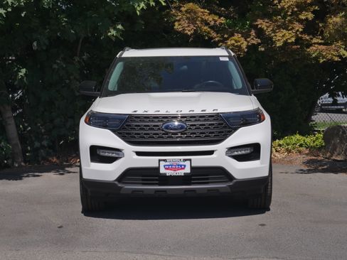 Certified 2023 Ford Explorer XLT w/ Equipment Group 202A AWD/4WD image 34