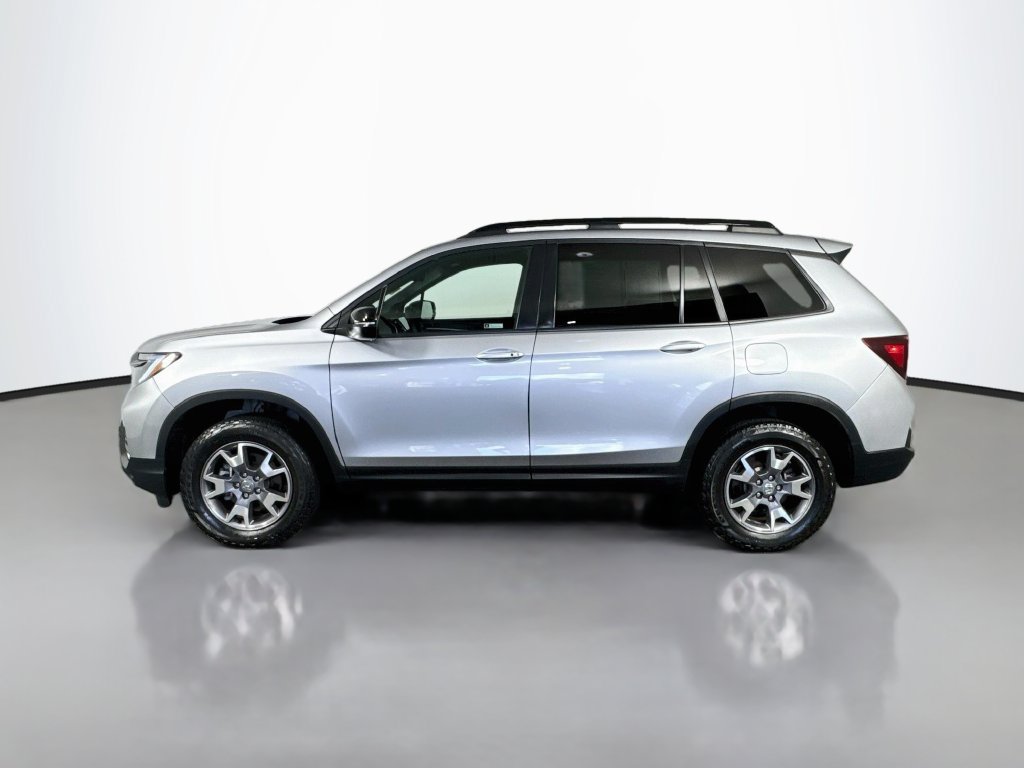 Used 2023 Honda Passport TrailSport image 5