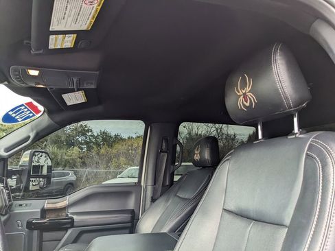 Used 2022 Ford F250 Lariat w/ Lariat Ultimate Package AWD/4WD image 23