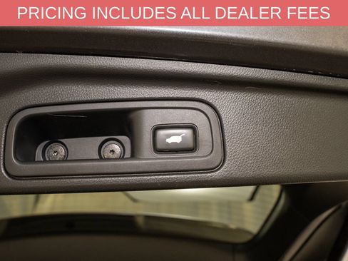 Used 2019 Honda Pilot Touring image 6