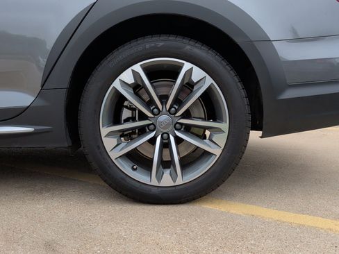 Used 2018 Audi A4 2.0T allroad Premium Plus AWD/4WD image 13