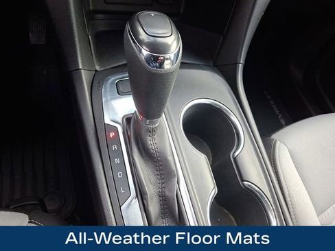 Used 2019 Chevrolet Equinox LS image 18