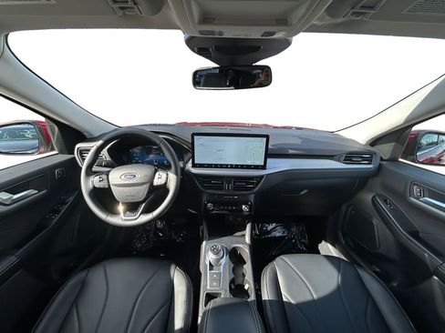 Used 2025 Ford Escape Platinum w/ Premium Technology Package AWD/4WD image 12