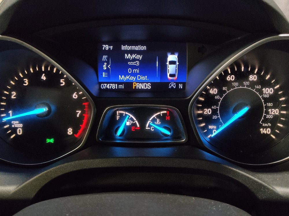 Used 2017 Ford Escape SE w/ SE Leather Comfort Package FWD image 23