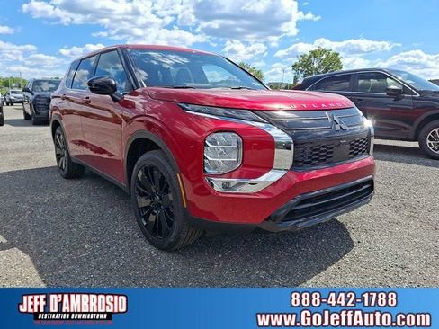 Used 2026 Mitsubishi Outlander SE AWD/4WD image 1