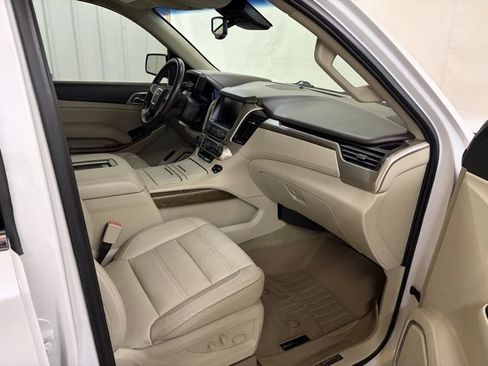 Used 2018 GMC Yukon XL Denali image 29