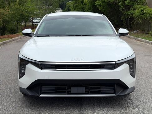 Used 2025 Kia K4 EX FWD image 3