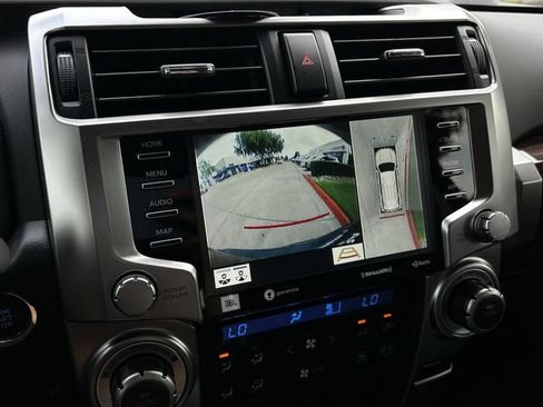 Used 2024 Toyota 4Runner Limited AWD/4WD image 18