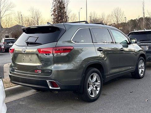 Used 2019 Toyota Highlander Limited image 5