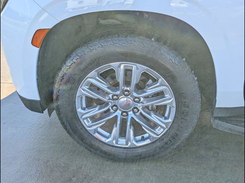 Used 2021 GMC Yukon XL SLT AWD/4WD image 15