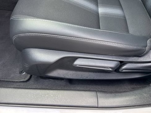 Certified 2025 Honda Civic Sport image 22