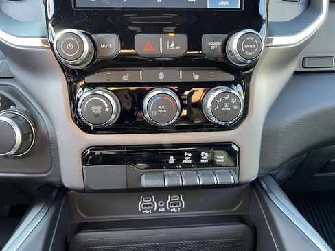 Used 2025 RAM 1500 Big Horn AWD/4WD image 26