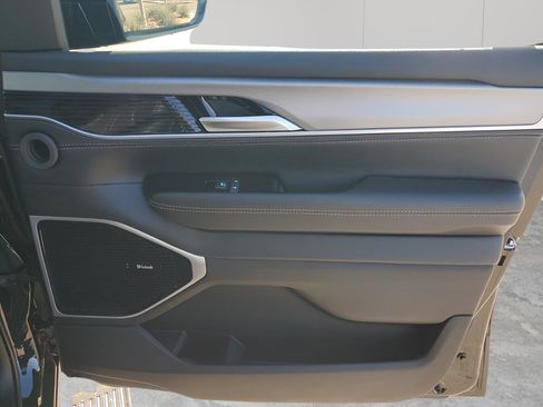 New 2026 Jeep Grand Wagoneer Limited image 13