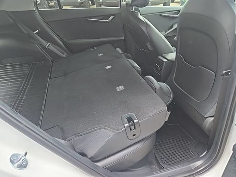 Used 2024 Kia Niro EX FWD image 84