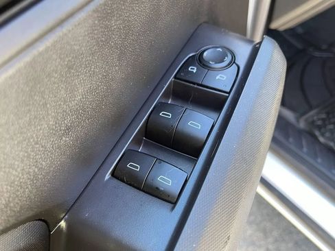 Used 2023 Chevrolet Colorado W/T w/ WT Convenience Package image 16