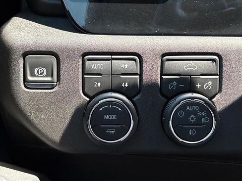 Certified 2025 Chevrolet Silverado 1500 RST image 17