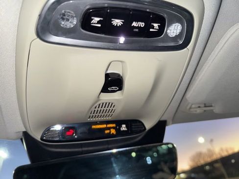 Used 2017 Volvo S90 T6 Inscription w/ Vision Package image 36