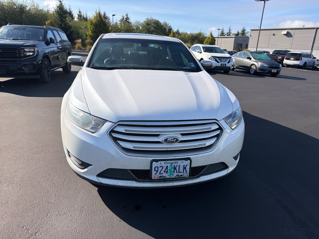 Used 2013 Ford Taurus Limited FWD image 7