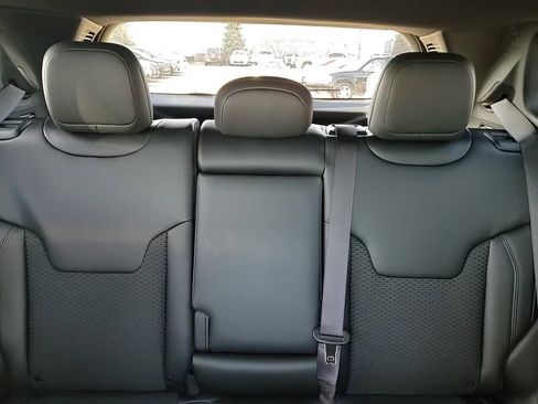 New 2026 Jeep Compass Latitude image 20