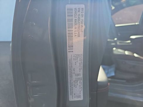 Used 2025 Dodge Durango R/T AWD/4WD image 36