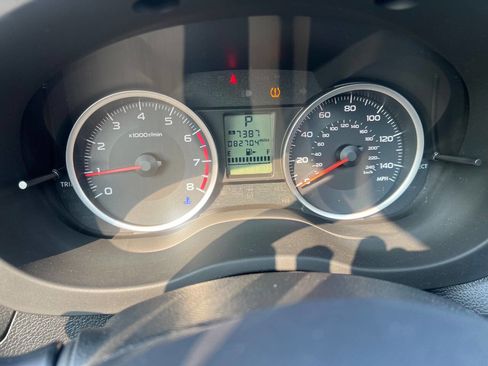 Used 2017 Subaru Forester 2.5i Premium w/ All-Weather Package image 11