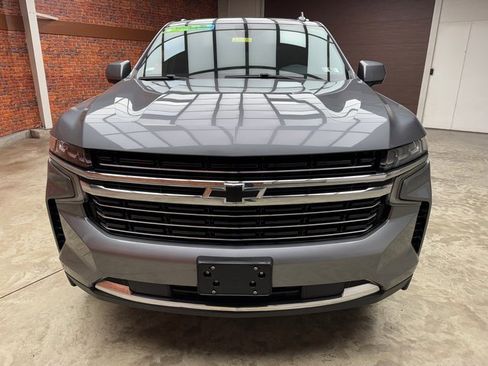 Used 2021 Chevrolet Suburban LT image 8