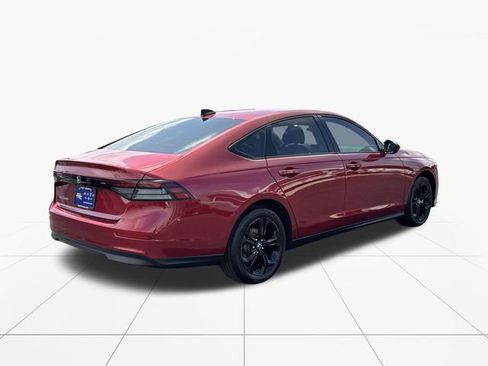 Used 2025 Honda Accord SE image 6