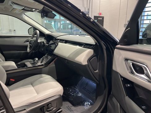 Used 2025 Land Rover Range Rover Velar S image 51