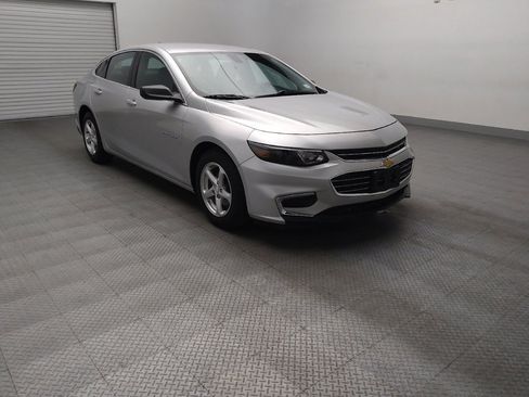 Used 2018 Chevrolet Malibu LS FWD image 13