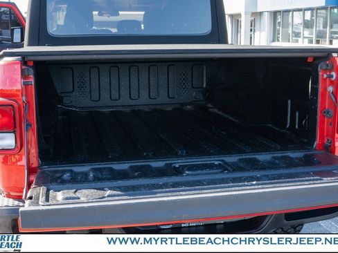 Certified 2020 Jeep Gladiator Sport w/ Quick Order Package 24S image 30