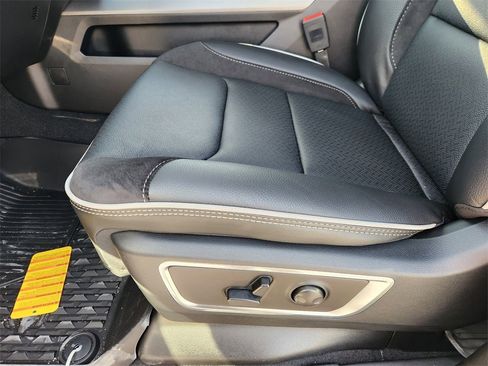 New 2026 RAM 1500 Laramie w/ Sport Appearance Package image 17