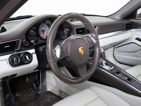 Used 2016 Porsche 911 Targa 4S AWD/4WD image 4