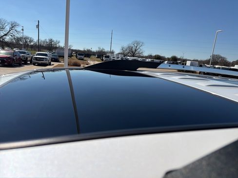 Used 2023 GMC Acadia Denali w/ Denali Ultimate Package image 6