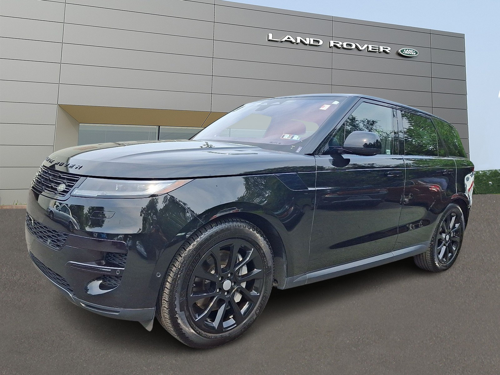Used 2023 Land Rover Range Rover Sport SE AWD/4WD image 1