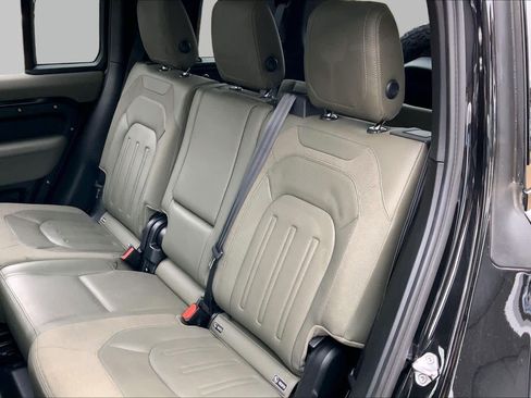 Used 2020 Land Rover Defender 110 SE AWD/4WD image 20