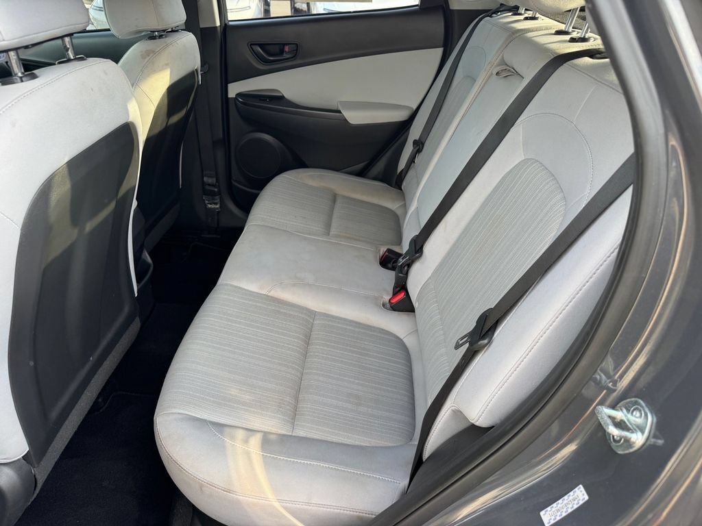 Used 2023 Hyundai Kona SEL FWD image 10