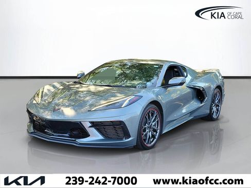 Used 2024 Chevrolet Corvette Stingray Coupe w/ Z51 Performance Package RWD image 3