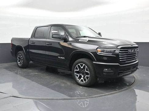 Used 2025 RAM 1500 Laramie AWD/4WD image 23